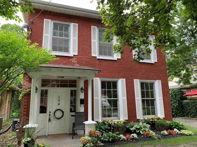 194 William St, House detached with 5 bedrooms, 3 bathrooms and 3 parking in Belleville ON | Image 1