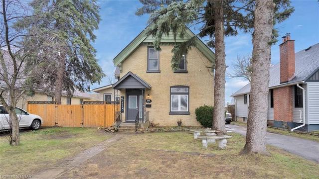 1051 Trafalgar Street, House detached with 5 bedrooms, 1 bathrooms and 6 parking in London ON | Image 1