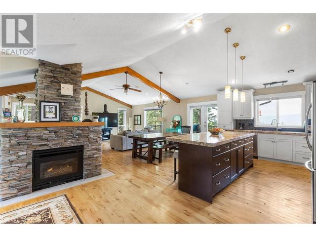 4444 June Springs Road, House detached with 5 bedrooms, 4 bathrooms and 12 parking in Central Okanagan BC | Image 18
