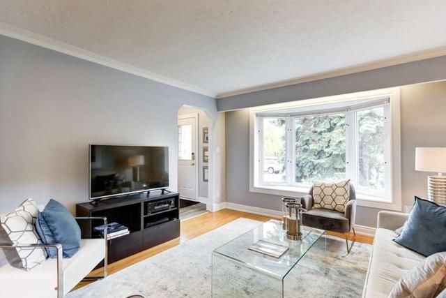 39 Brawley Ave, House detached with 3 bedrooms, 2 bathrooms and 2 parking in Toronto ON | Image 27
