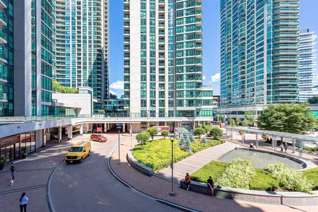 211 - 33 Bay St, Condo with 1 bedrooms, 1 bathrooms and 0 parking in Toronto ON | Image 6