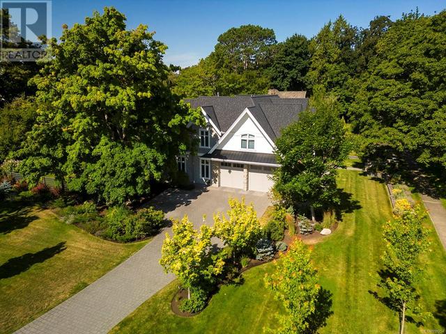 2695 Lansdowne Rd, House detached with 4 bedrooms, 5 bathrooms and 4 parking in Oak Bay BC | Image 46