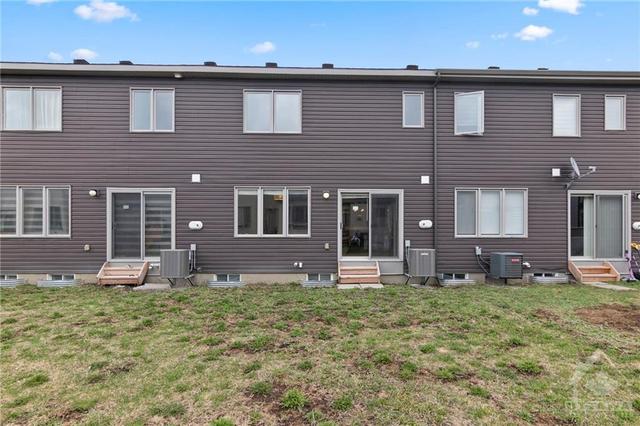 114 Lanceleaf Way, Townhouse with 3 bedrooms, 3 bathrooms and 3 parking in Ottawa ON | Image 30
