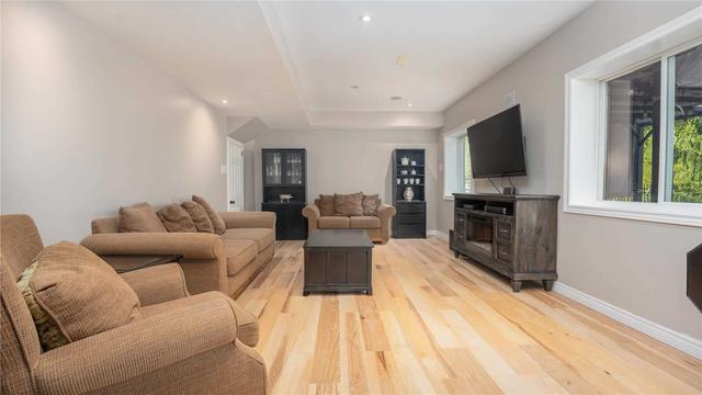 17 Hoodless Crt, House detached with 5 bedrooms, 5 bathrooms and 4 parking in Brantford ON | Image 33