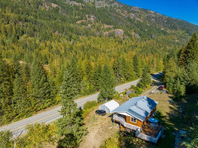 1110 Highway 22, House detached with 3 bedrooms, 1 bathrooms and null parking in Kootenay Boundary B BC | Image 27
