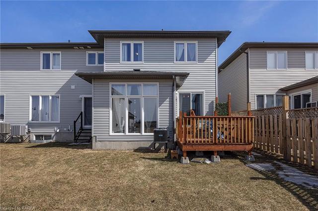 1455 Monarch Drive, House attached with 3 bedrooms, 3 bathrooms and 3 parking in Kingston ON | Image 7