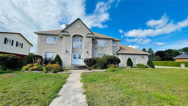 516 O'brien St N, House detached with 4 bedrooms, 4 bathrooms and 9 parking in Pembroke ON | Image 1