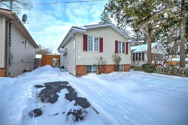 155 Haun Road, House detached with 3 bedrooms, 2 bathrooms and 3 parking in Fort Erie ON | Image 3