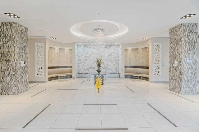 lph6 - 85 North Park Rd, Condo with 2 bedrooms, 2 bathrooms and 2 parking in Vaughan ON | Image 13