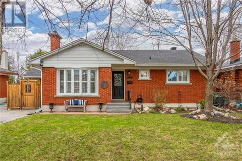 967 Connaught Avenue, House detached with 4 bedrooms, 1 bathrooms and 2 parking in Ottawa ON | Card Image