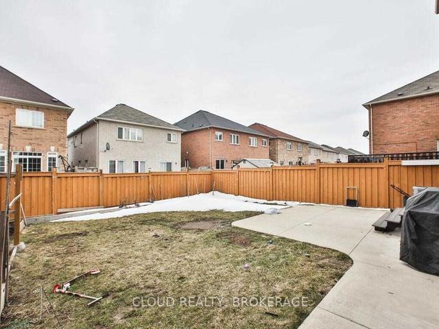 upper - 4 Frenchpark Circ, House detached with 4 bedrooms, 3 bathrooms and 3 parking in Brampton ON | Image 33