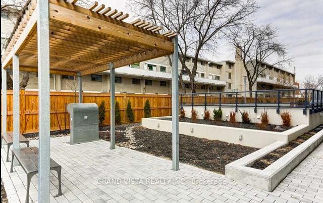th 112 - 2800 Keele St, Condo with 2 bedrooms, 2 bathrooms and 1 parking in Toronto ON | Image 14