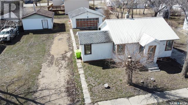 414 Reed Street, House detached with 2 bedrooms, 1 bathrooms and null parking in Morse SK | Image 1
