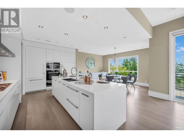 2976 Burfield Place, House detached with 3 bedrooms, 3 bathrooms and 2 parking in West Vancouver BC | Image 15