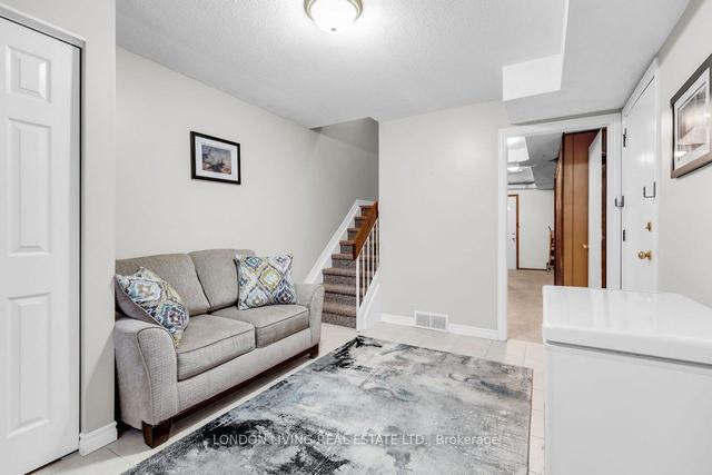 13 - 22 Mcmaster Cres, Townhouse with 3 bedrooms, 2 bathrooms and 3 parking in London ON | Image 34