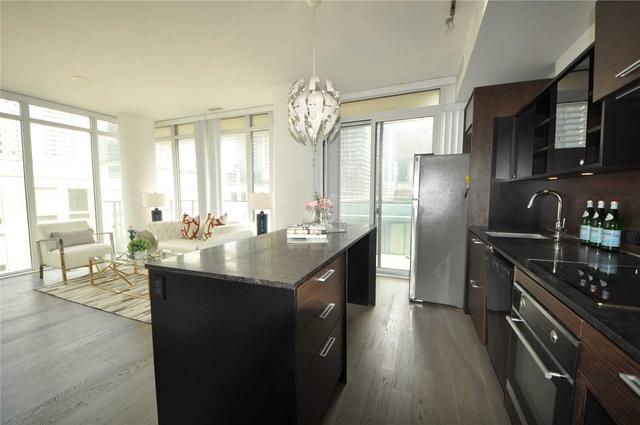 908 - 75 St Nicholas St, Condo with 1 bedrooms, 1 bathrooms and 1 parking in Toronto ON | Image 16