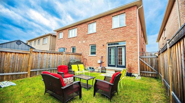 40 Vanderpool Cres, House semidetached with 3 bedrooms, 4 bathrooms and 2 parking in Brampton ON | Image 20