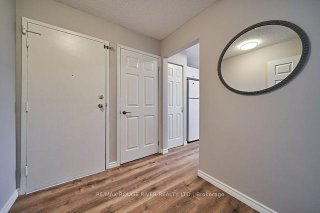 132 - 120 Nonquon Rd, Townhouse with 3 bedrooms, 1 bathrooms and 1 parking in Oshawa ON | Image 34