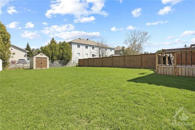 97 Castlebeau Street, Home with 4 bedrooms, 3 bathrooms and 4 parking in Russell ON | Image 29