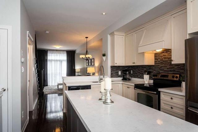 15 - 181 Plains Rd W, Condo with 2 bedrooms, 2 bathrooms and 1 parking in Burlington ON | Image 8