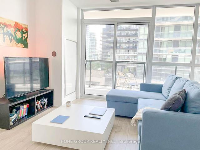 805 - 65 Annie Craig Dr, Condo with 2 bedrooms, 2 bathrooms and 1 parking in Toronto ON | Image 6