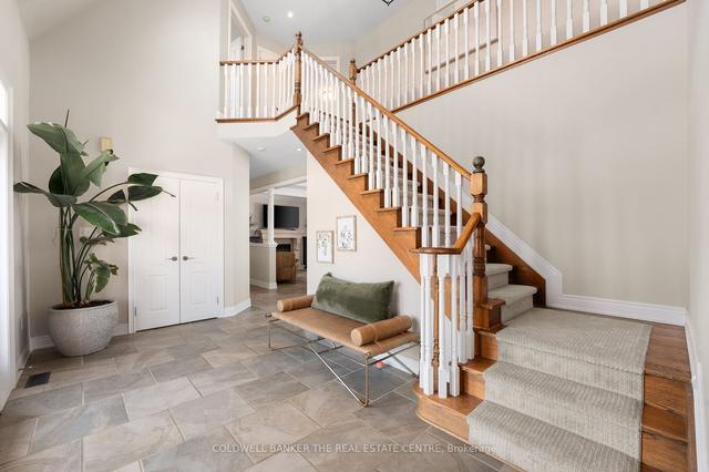 42 Fairbarn Gate W, House detached with 3 bedrooms, 3 bathrooms and 26 parking in East Gwillimbury ON | Image 39