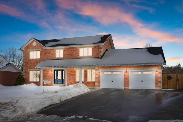 27 Erinlea Cres, House detached with 4 bedrooms, 3 bathrooms and 6 parking in Erin ON | Image 1