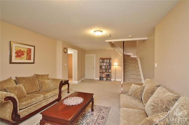 460 Citadel Crescent, Townhouse with 4 bedrooms, 4 bathrooms and 3 parking in Ottawa ON | Image 28