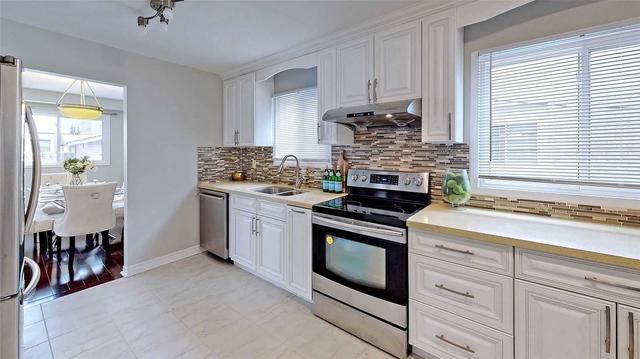 1458 Kirkrow Cres, House detached with 4 bedrooms, 4 bathrooms and 4 parking in Mississauga ON | Image 2