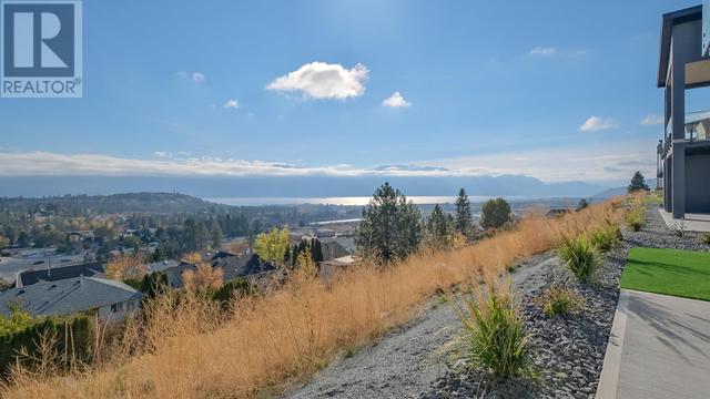 2141 Ensign Quay, House detached with 7 bedrooms, 5 bathrooms and 5 parking in West Kelowna BC | Image 39