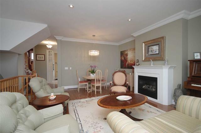 25 Cora Urbel Way, Townhouse with 3 bedrooms, 4 bathrooms and 4 parking in Toronto ON | Image 37