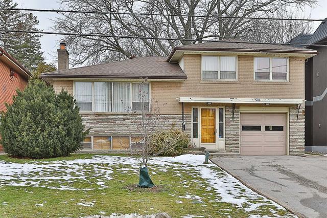 72 Heathview Ave, House detached with 3 bedrooms, 2 bathrooms and 5 parking in Toronto ON | Image 1