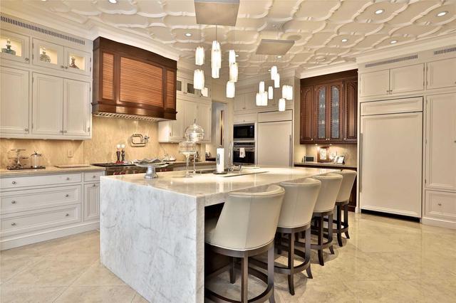 15 Chieftain Cres, House detached with 5 bedrooms, 11 bathrooms and 7 parking in Toronto ON | Image 24