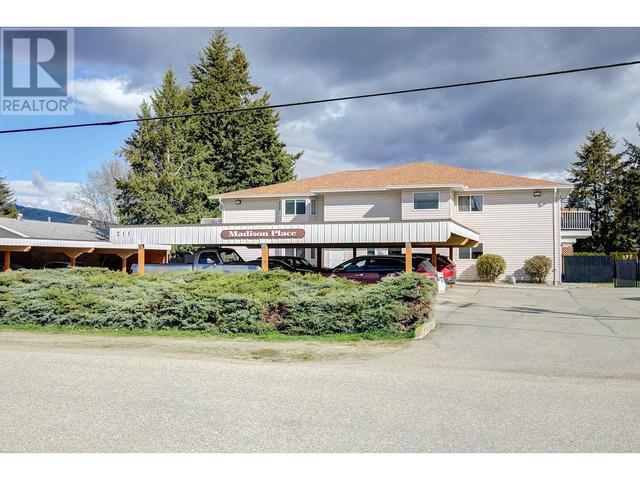213 - 211 Kildonan Avenue, Condo with 2 bedrooms, 1 bathrooms and 1 parking in Enderby BC | Image 2