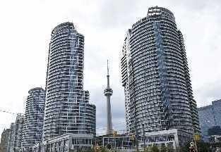 604 - 8 York St, Condo with 1 bedrooms, 1 bathrooms and null parking in Toronto ON | Image 1