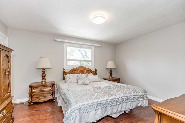 196 Bayshore Rd, House detached with 2 bedrooms, 2 bathrooms and 7 parking in Innisfil ON | Image 7