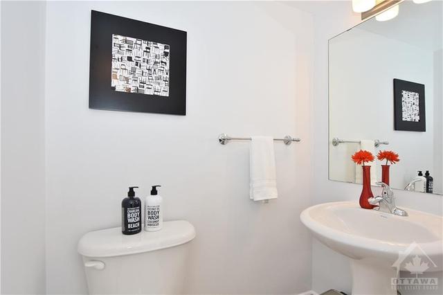 207 Ridgepark Private, Townhouse with 3 bedrooms, 3 bathrooms and 1 parking in Ottawa ON | Image 15