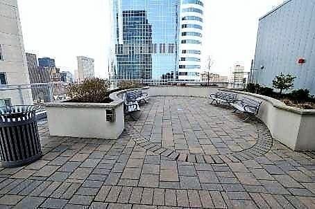802 - 220 Victoria St, Condo with 1 bedrooms, 2 bathrooms and 1 parking in Toronto ON | Image 10
