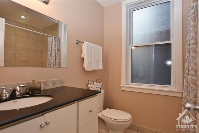 1 - 736 Cooper Street, Condo with 3 bedrooms, 3 bathrooms and 1 parking in Ottawa ON | Image 10