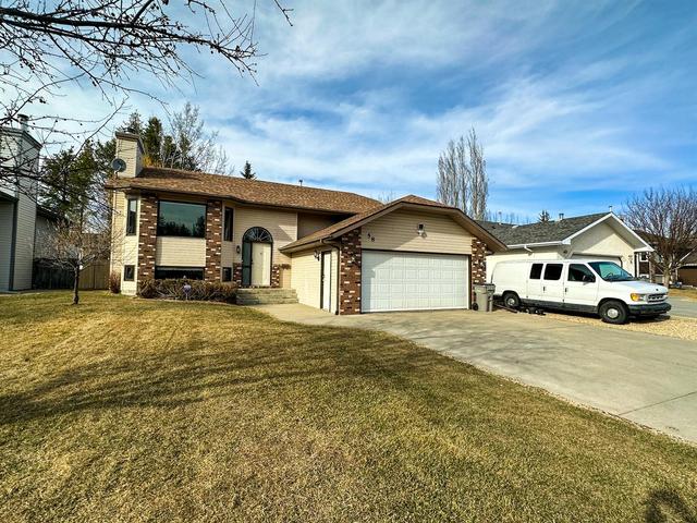 58 Park Drive, House detached with 5 bedrooms, 3 bathrooms and 4 parking in Whitecourt AB | Image 1
