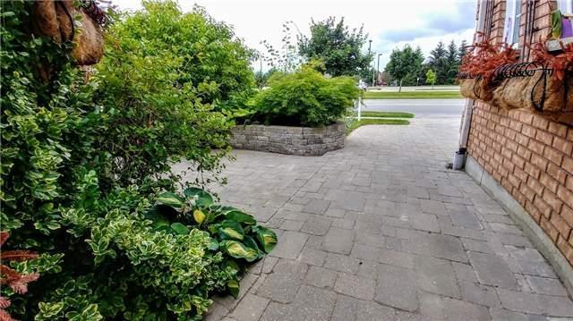 92 Marsellus Dr, House detached with 2 bedrooms, 3 bathrooms and 3 parking in Barrie ON | Image 2