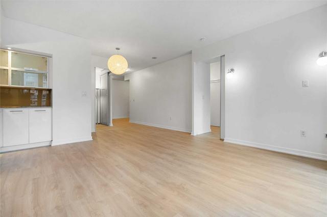 822 - 8 Telegram Mews, Condo with 2 bedrooms, 2 bathrooms and 1 parking in Toronto ON | Image 16