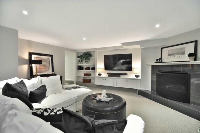 288 Gloucester Ave, House detached with 4 bedrooms, 5 bathrooms and 8 parking in Oakville ON | Image 33