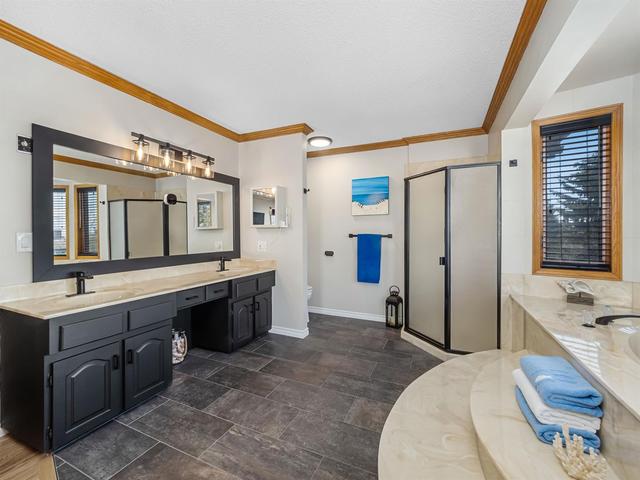916 Woodbine Boulevard Sw, House detached with 3 bedrooms, 3 bathrooms and 5 parking in Calgary AB | Image 26