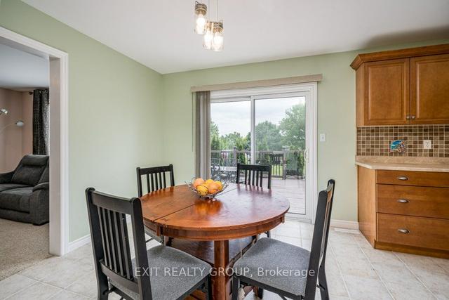 25 Simcoe Dr, House detached with 4 bedrooms, 4 bathrooms and 4 parking in Belleville ON | Image 2