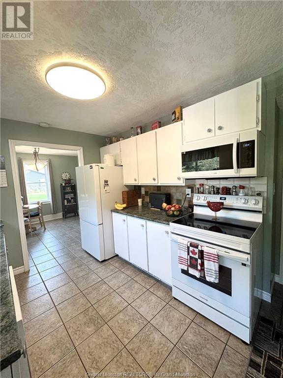1371 King George Hwy, House detached with 3 bedrooms, 2 bathrooms and null parking in Miramichi NB | Image 18