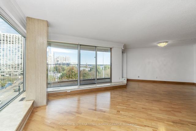 512 - 401 Queens Quay W, Condo with 2 bedrooms, 2 bathrooms and 1 parking in Toronto ON | Image 4
