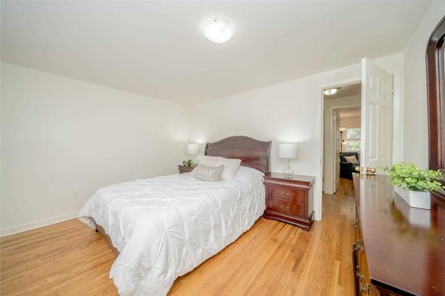 118 Purpledusk Tr, Townhouse with 3 bedrooms, 3 bathrooms and 3 parking in Toronto ON | Image 11