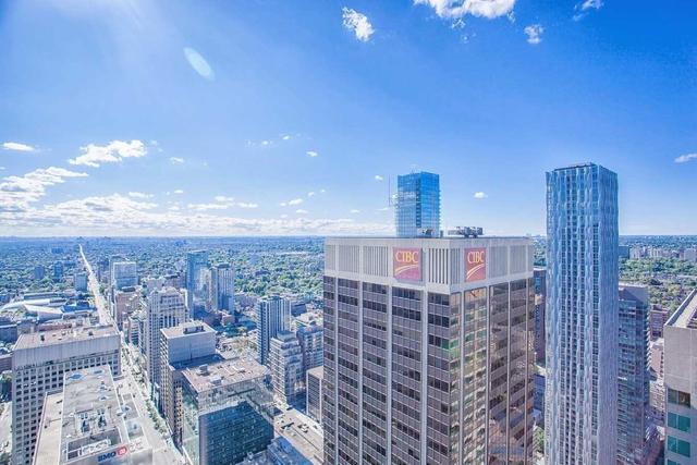 4508 - 1 Bloor St E, Condo with 2 bedrooms, 2 bathrooms and 1 parking in Toronto ON | Image 5
