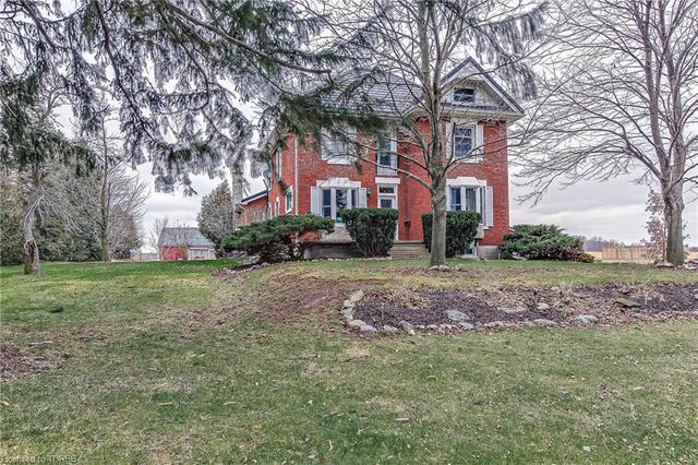 3212 Gladstone Drive, House detached with 5 bedrooms, 2 bathrooms and 8 parking in Thames Centre ON | Image 2